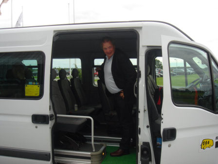 Koncentrationen �r total. Ska den g� i? Klicka f�r att f�rstora!