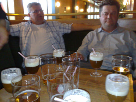 Koncentrationen �r total. Ska den g� i? Klicka f�r att f�rstora!